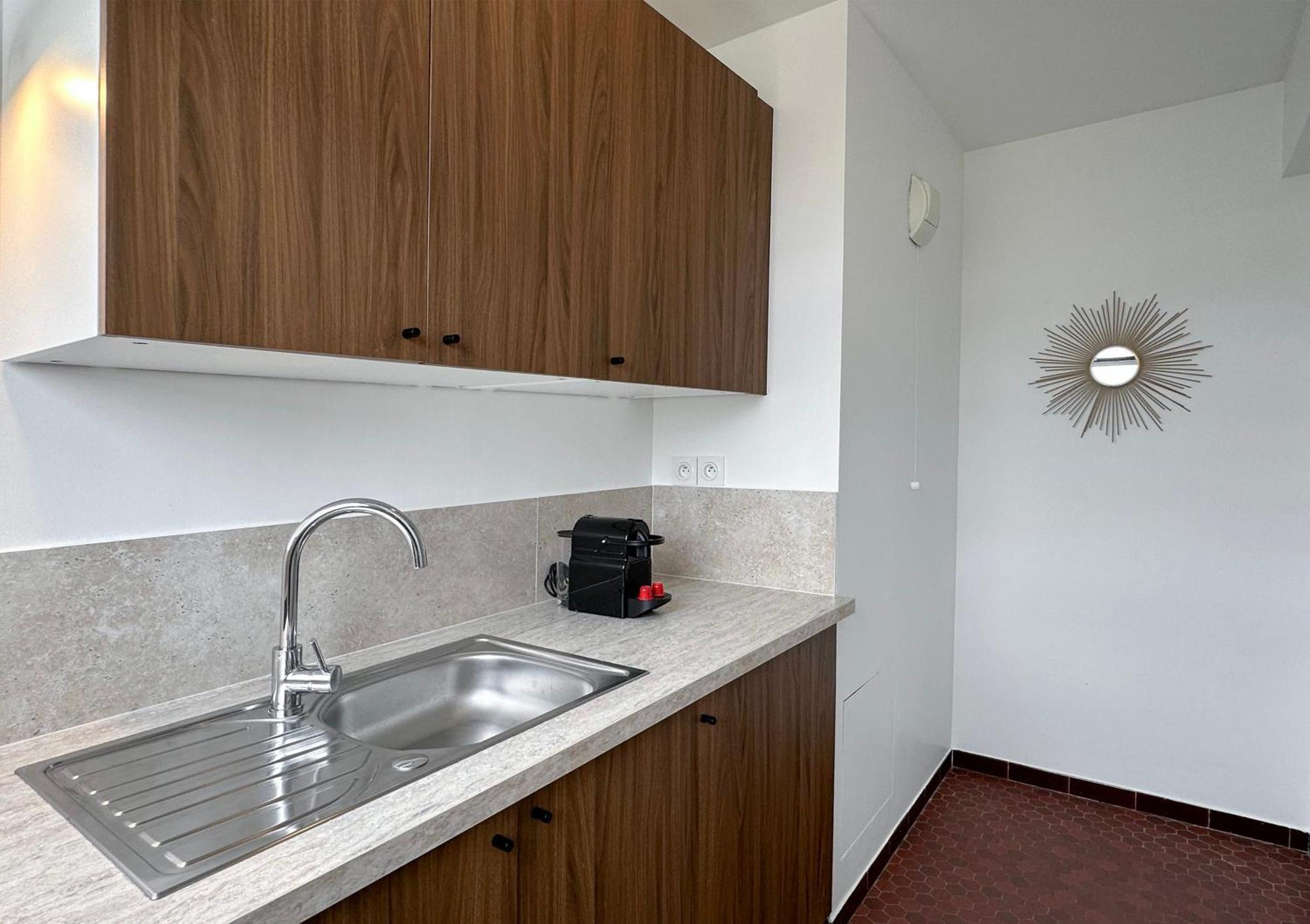 Brand-New Studio With Eiffel Tower View Paris Bagian luar foto