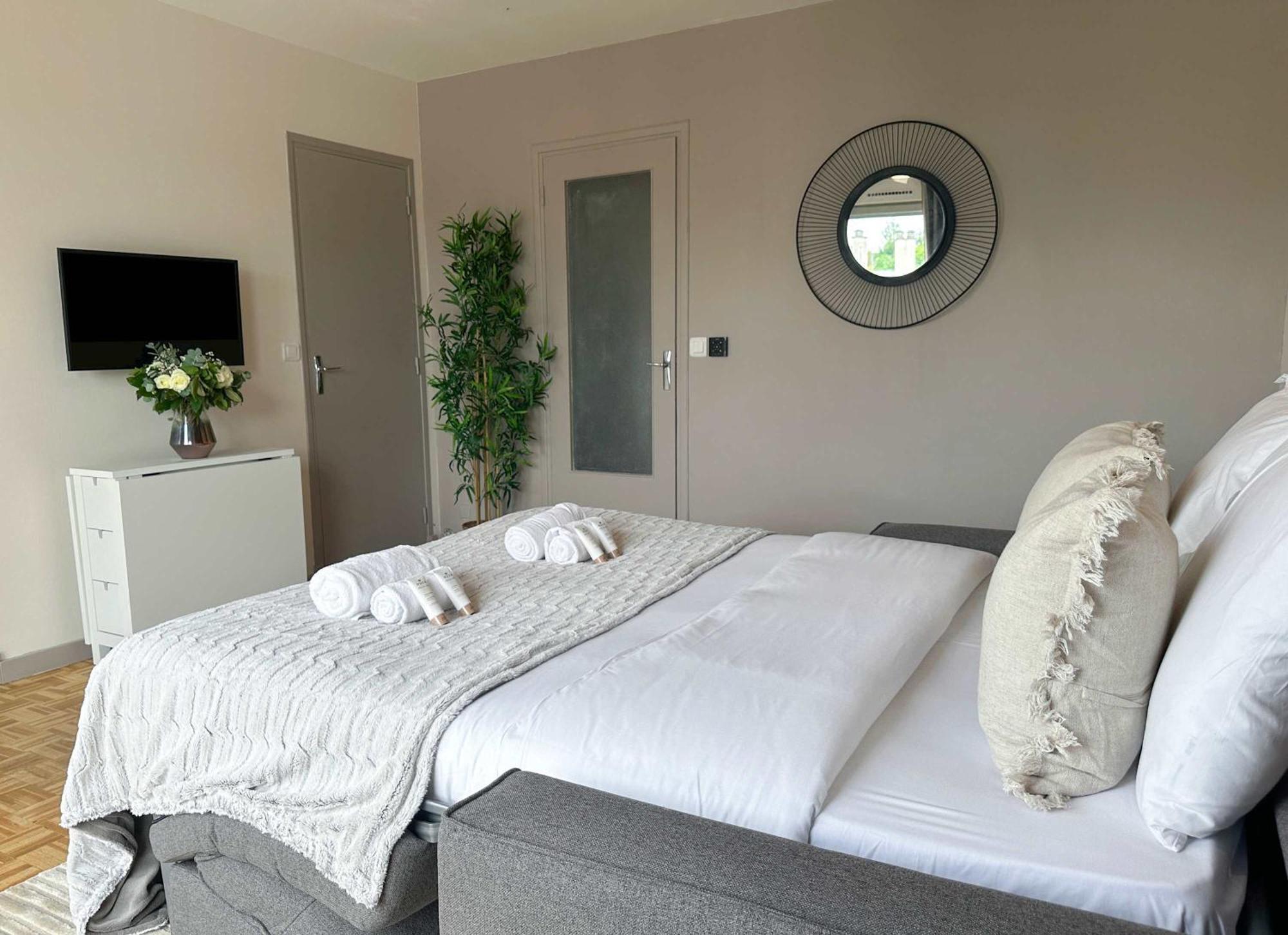 Brand-New Studio With Eiffel Tower View Paris Bagian luar foto